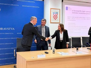 Potpisan Ugovor o dodjeli bespovratnih sredstava za opremanje bolnice/1. 9. 2025.
